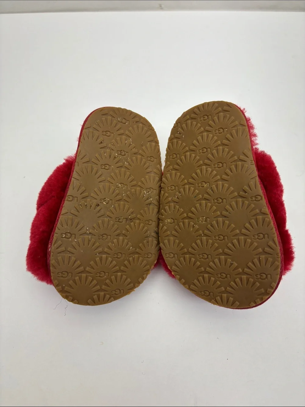 UGG Baby Plush Slide Sandals - Red, SZ 04/05, box 73